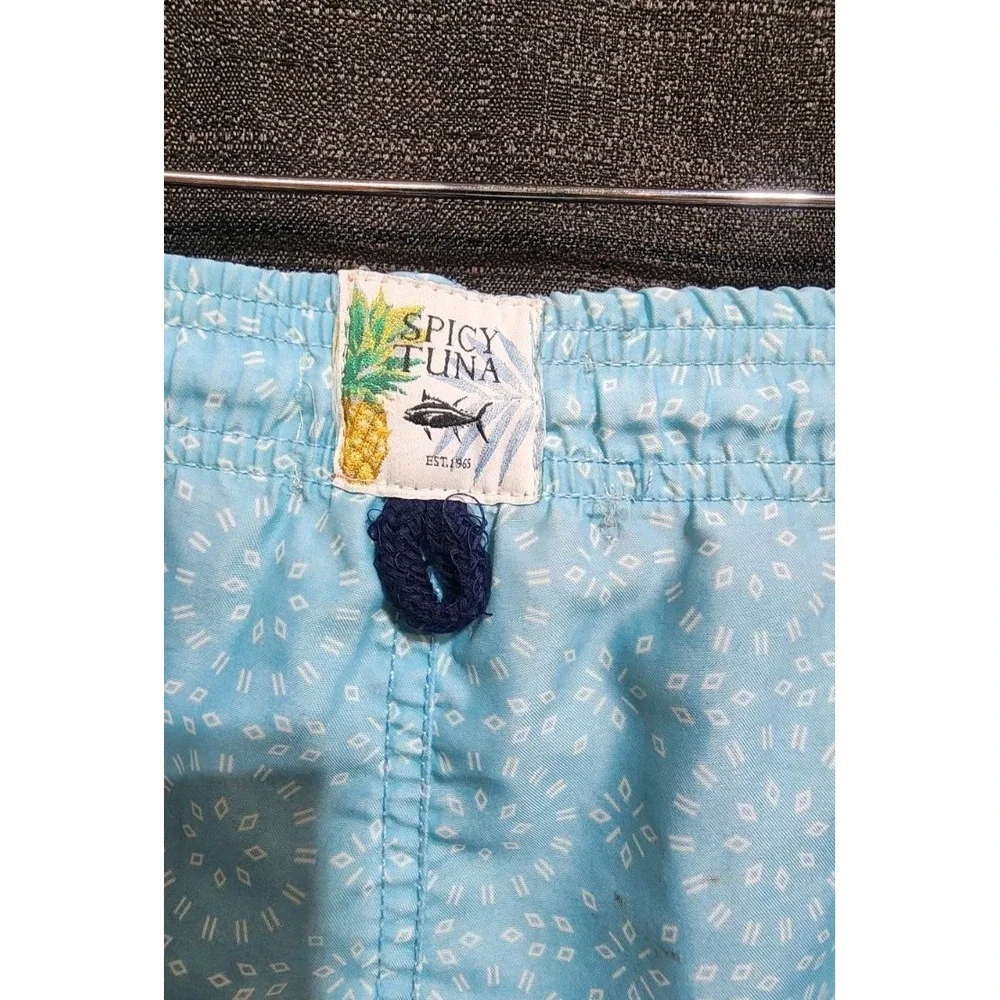 Spicy Tuna Blue Lined Swim Trunks UV 50+ Sz Lg 5.5
